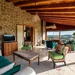 Hébergement de vacances Prop. Périgourdine 18 Pers. Avec Piscine Privée - Fr-1-824-26 *
