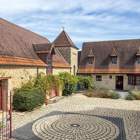 Hébergement de vacances Prop. Périgourdine 18 Pers. Avec Piscine Privée - Fr-1-824-26