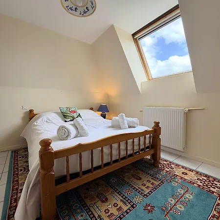 Hébergement de vacances Prop. Périgourdine 18 Pers. Avec Piscine Privée - Fr-1-824-26 Rouffignac-Saint-Cernin-de-Reilhac