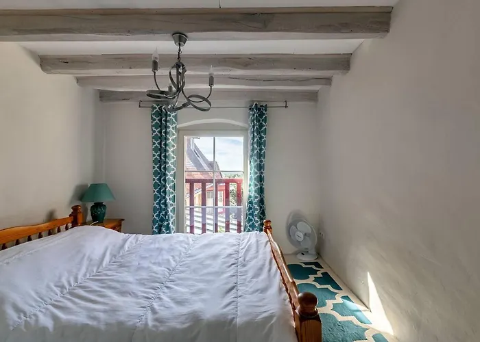 Prop. Perigourdine 18 Pers. Avec Piscine Privee - Fr-1-824-26 *