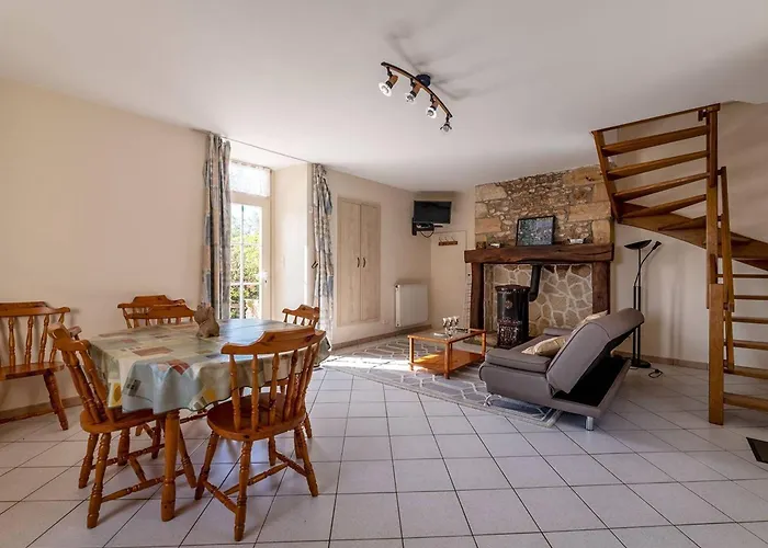 Prop. Perigourdine 18 Pers. Avec Piscine Privee - Fr-1-824-26 * Rouffignac Saint-Cernin