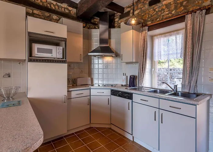 Prop. Perigourdine 18 Pers. Avec Piscine Privee - Fr-1-824-26 Rouffignac Saint-Cernin